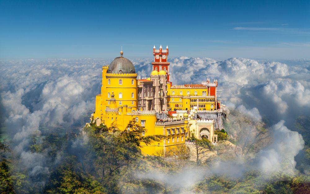 Palácio Nacional da Pena, Sintra © Balate Dorin / Shutterstock