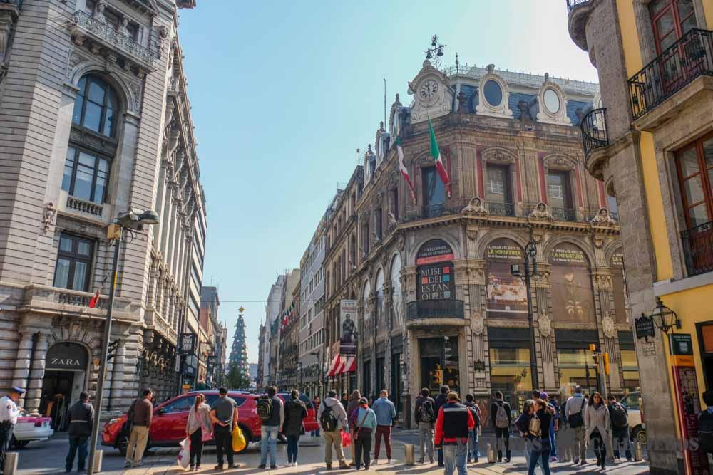 Avenida Madero. Museo del Estanquillo