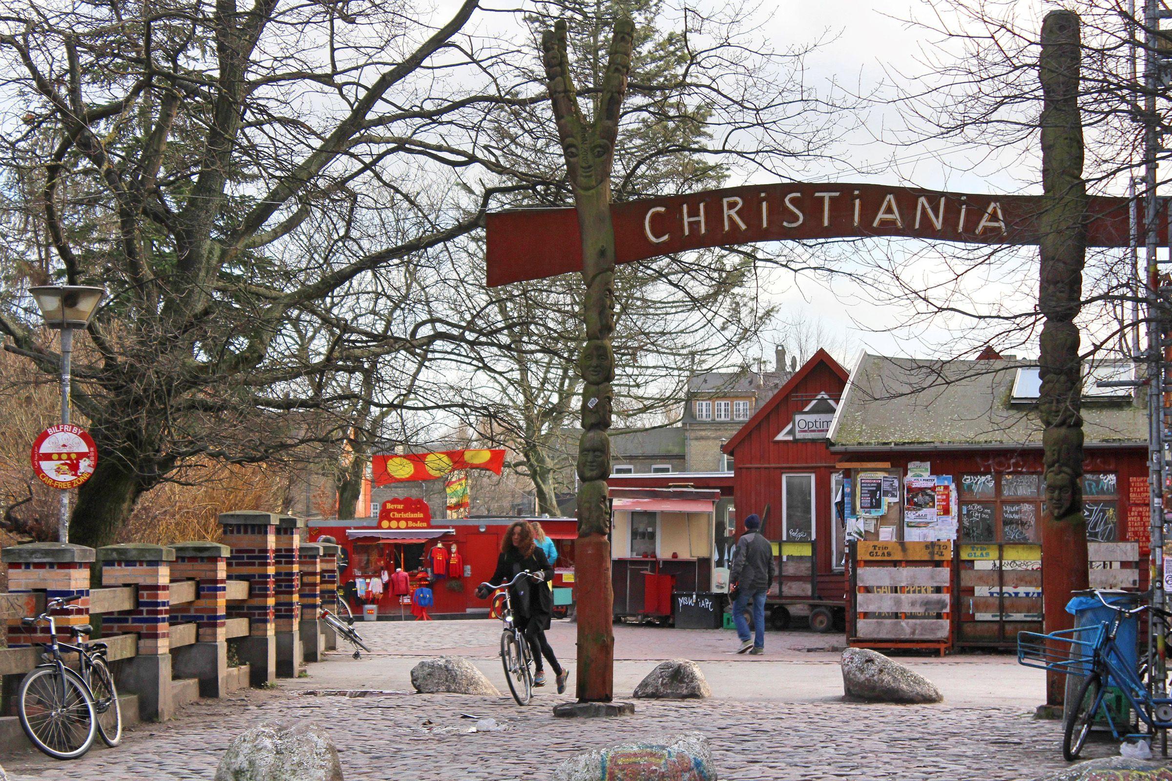 Visitate la città libera di Christiania per scoprire uno stile di vita anticonformista © Caroline Hadamitzky / Lonely Planet